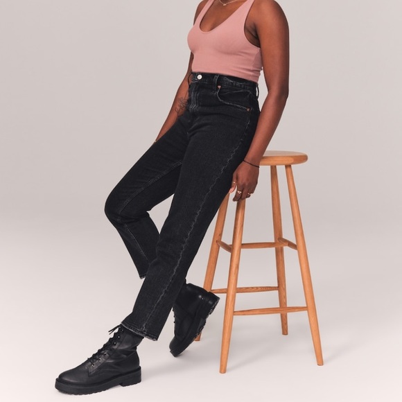 Abercrombie & Fitch Ultra High Rise Ankle Straight Jeans 28 / 6 - Picture 4 of 7